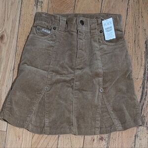 NEW Super Cute Size 4 Skirt *H14